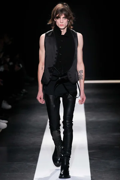 Look 23